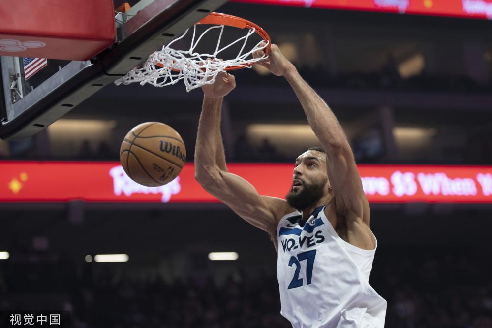 这位年轻的 这位年轻的